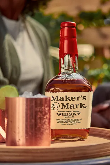 makers-mark-product-bottle-m2e