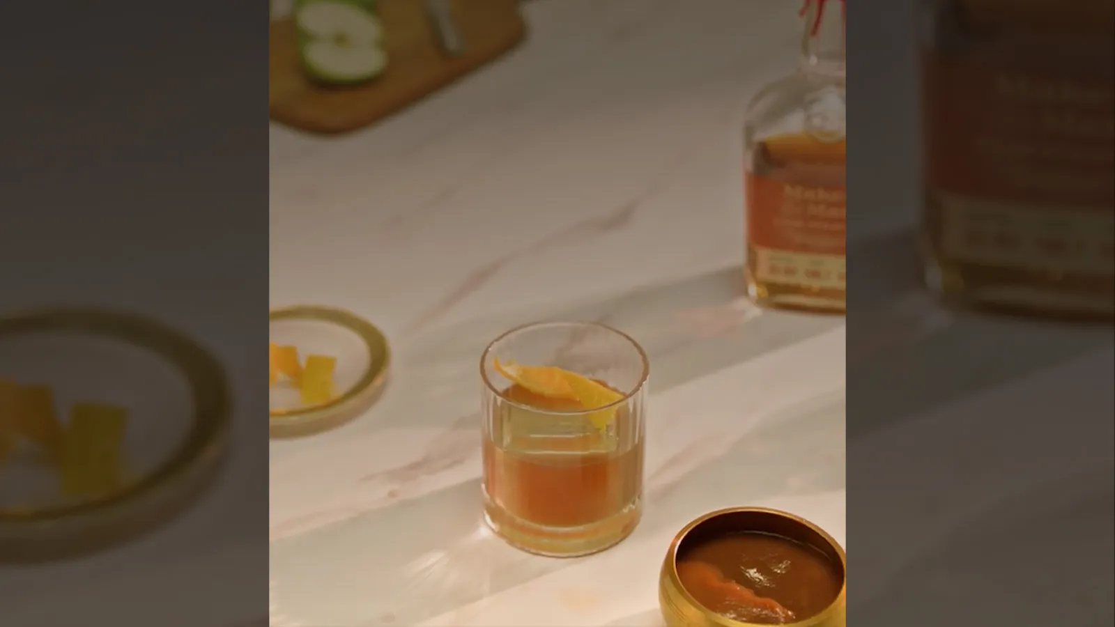 Maker’s Mark cocktail - Apple Butter Old Fashioned craft