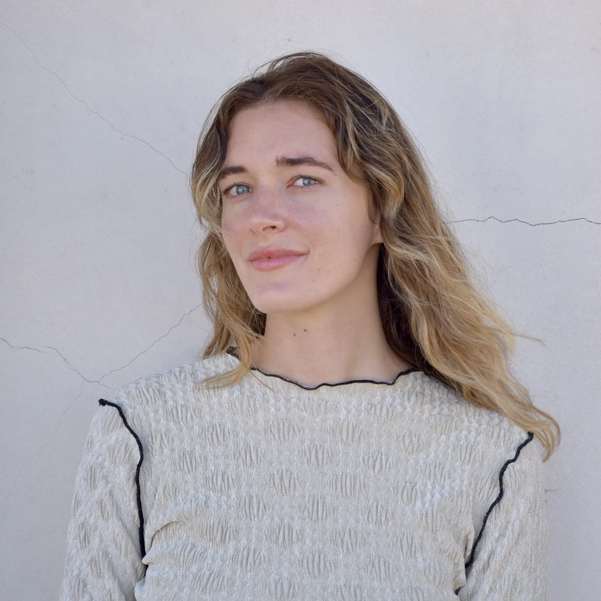 EMILY HOLMES headshot