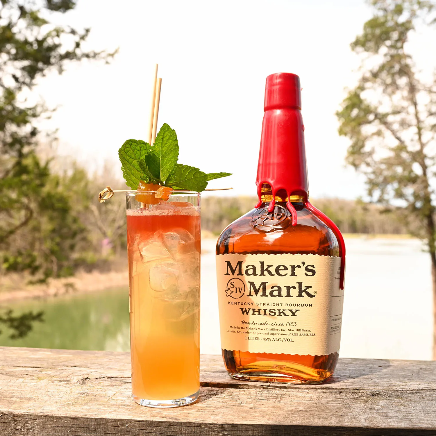 Kentucky Classic Collin bottle and glass image