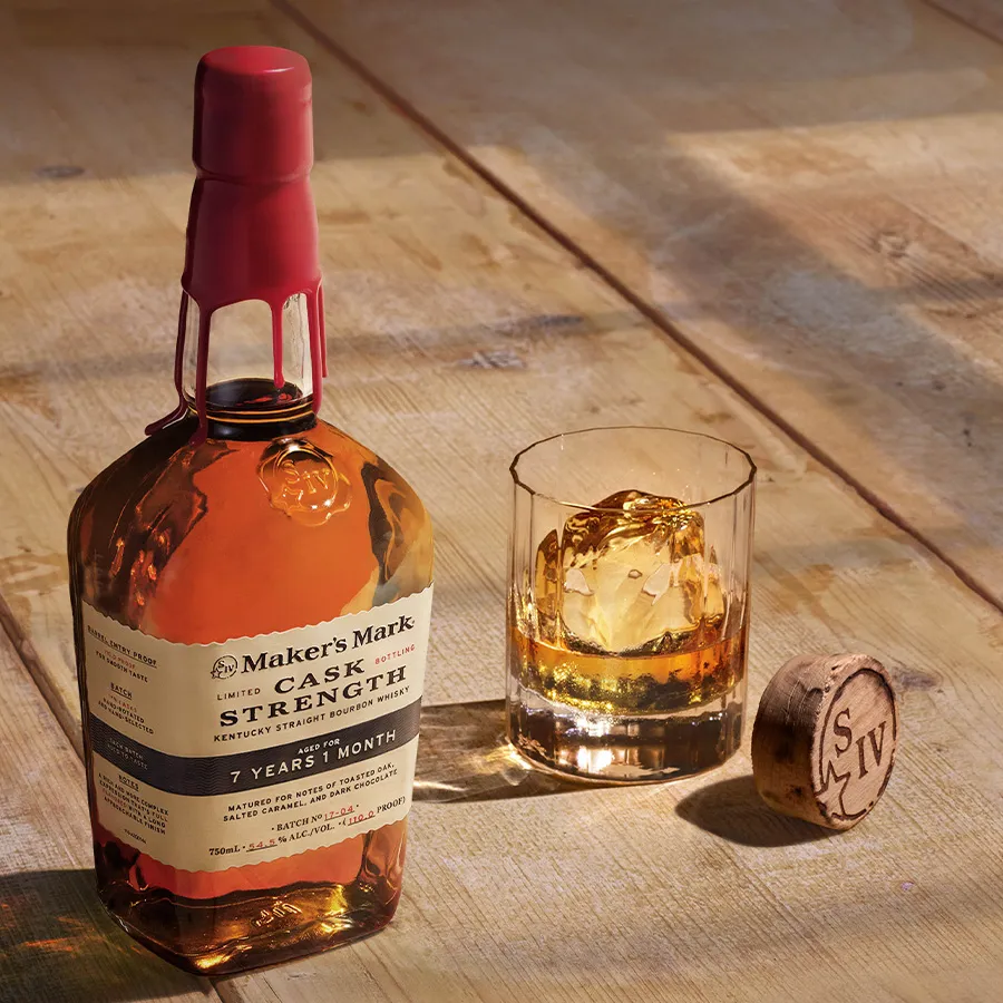 Maker's Mark Cask Strength オーバーディップ Cask Strength Bourbon: Barrel Proof Whisky | Maker's Mark®